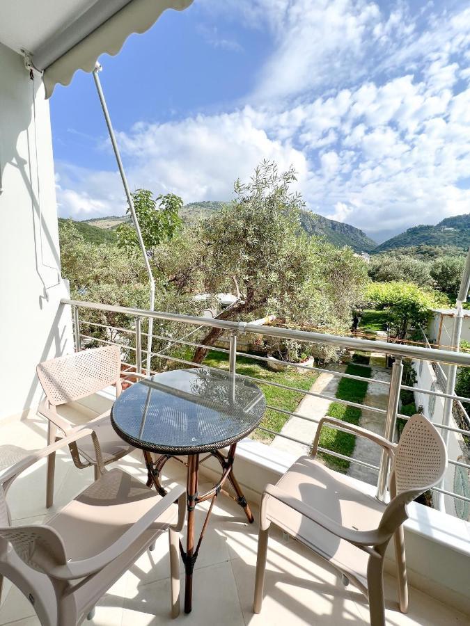 Ionian View B&B Himare Exterior photo